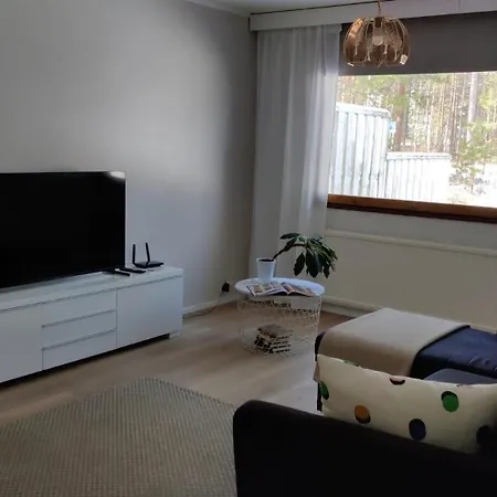 Rivitalokaksio, Apartment *